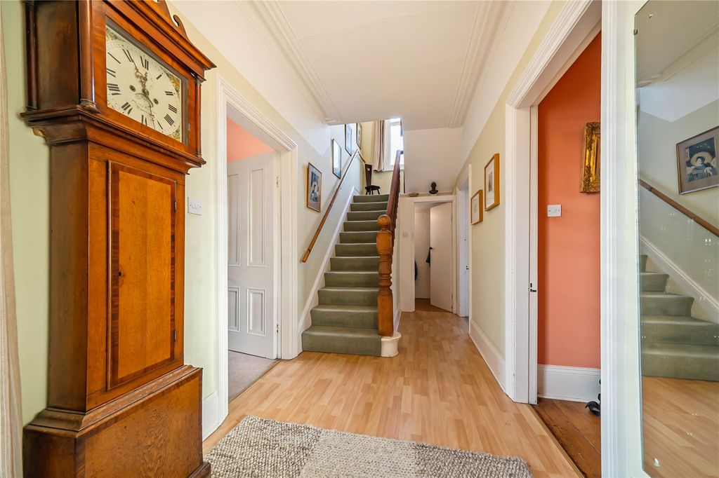 Property photo 2 of 27 Picture No. 05