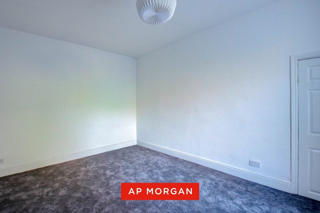 Property photo 3 of 18 Picture No. 25