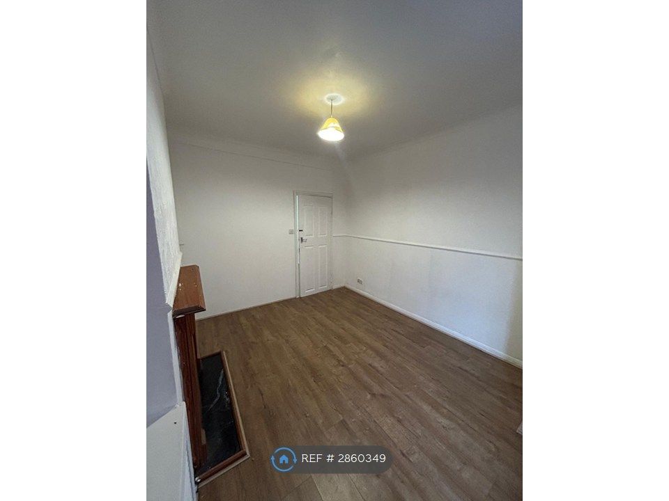 Property photo 3 of 26