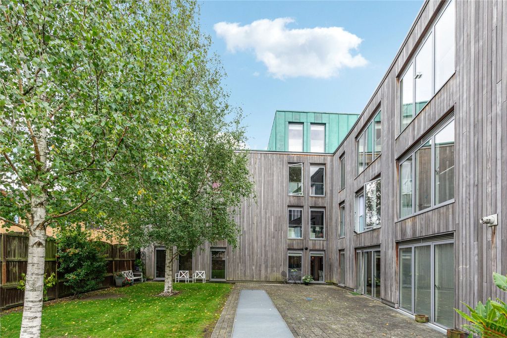 Property photo 2 of 12 Picture No. 02