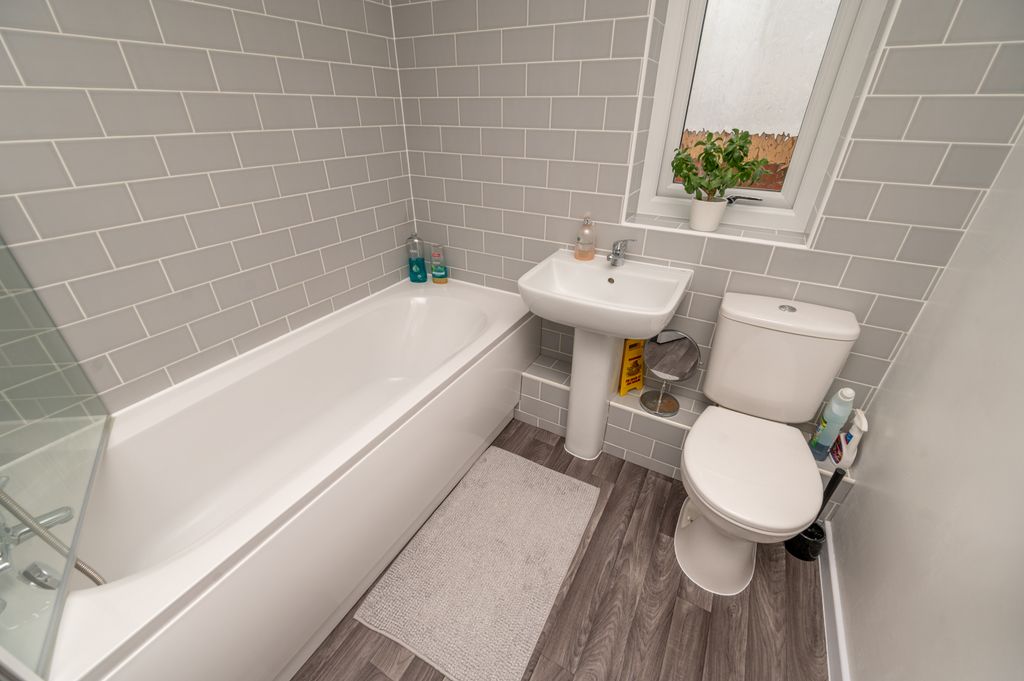 Property photo 3 of 22