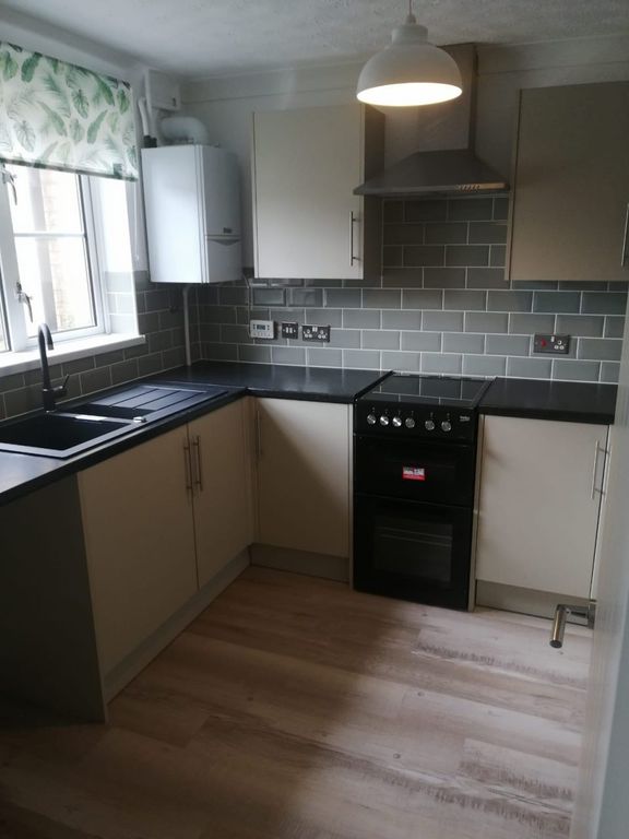 Property photo 2 of 12