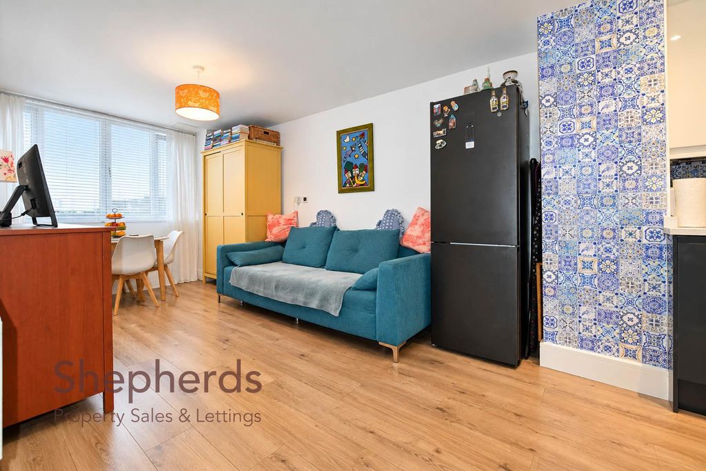Property photo 2 of 12 Fa9F228A-B981-4Bd2-A28d-1B602E966d25.Jpg