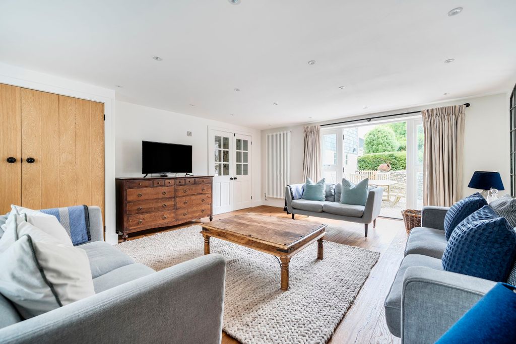 Property photo 3 of 13 Photo 3