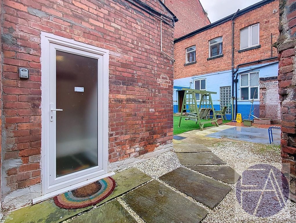 Property photo 1 of 28 5165701