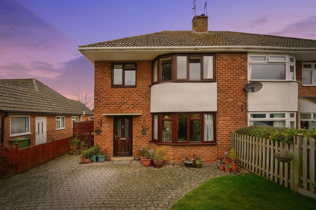 Property photo 1 of 19 Pbox-Img.Jpg