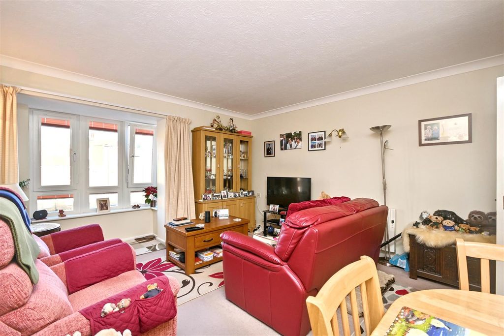 Property photo 2 of 22 Dsc_8067.Jpg