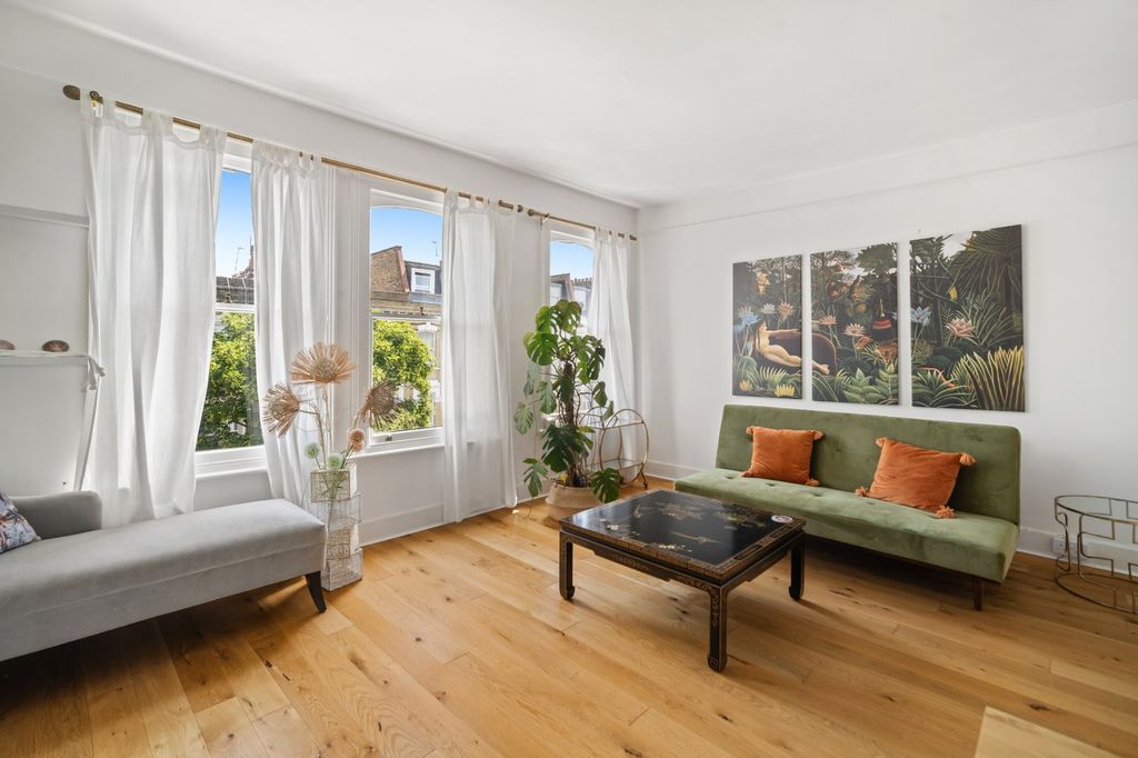 Property photo 1 of 8