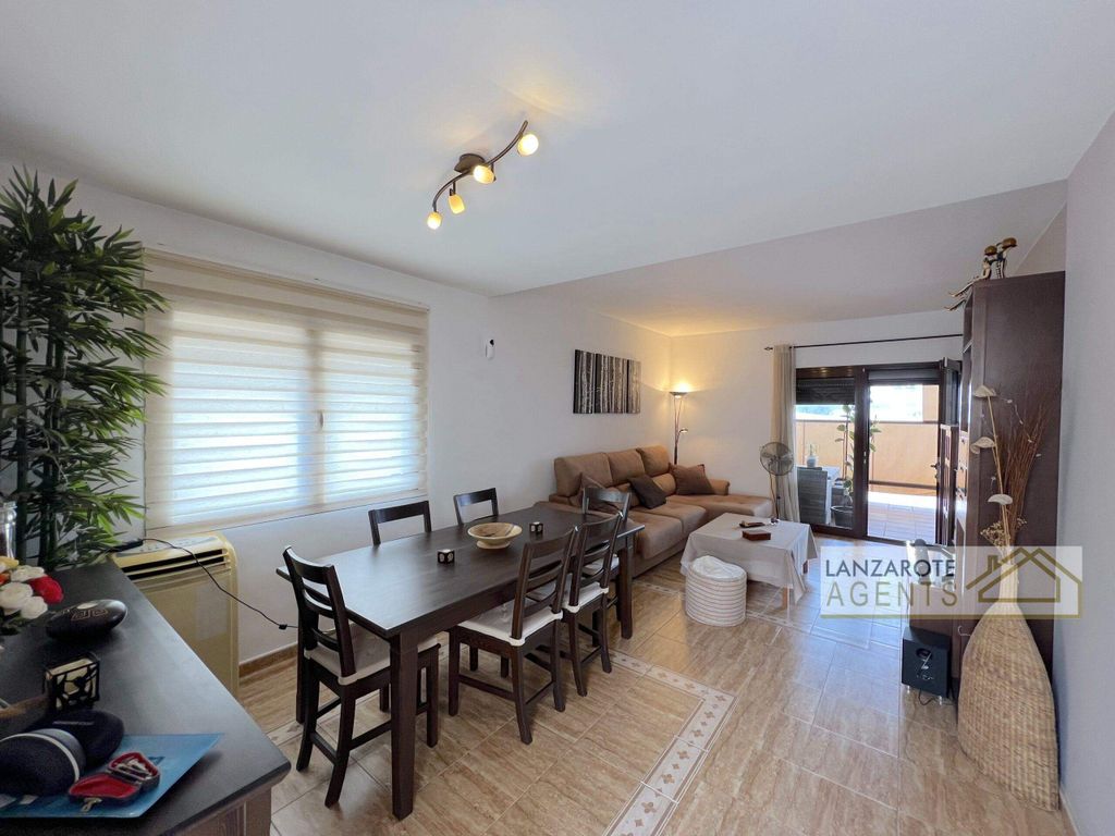 Property photo 2 of 32