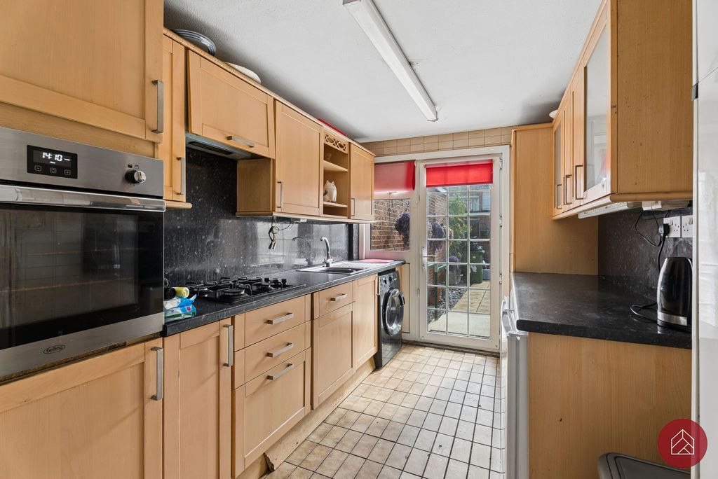Property photo 2 of 16 Photo 1