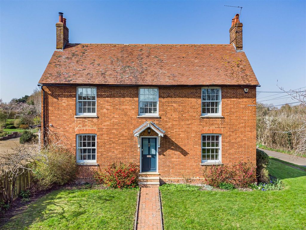 Property photo 3 of 44 2_76458.Jpg