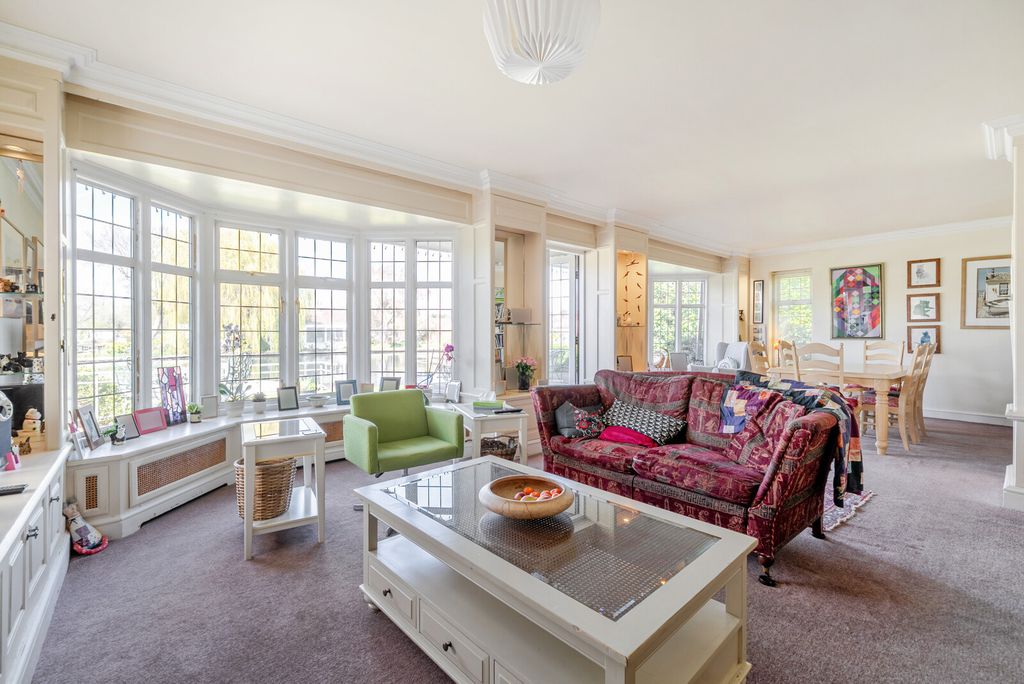 Property photo 3 of 31 1-69c6823c3A740-1...