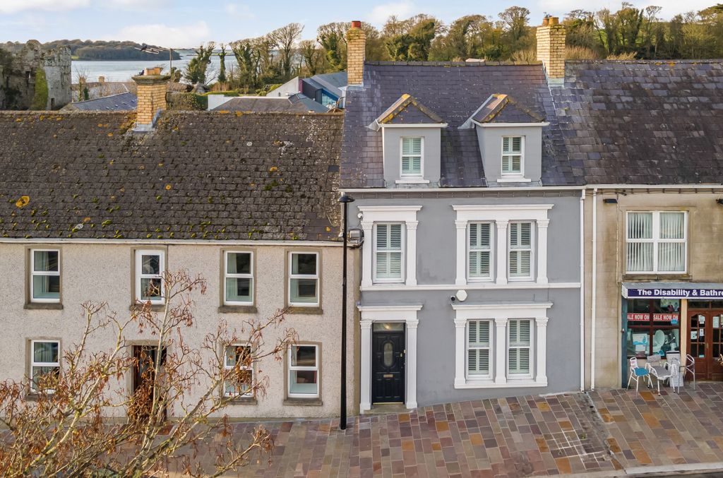 Property photo 2 of 100 007