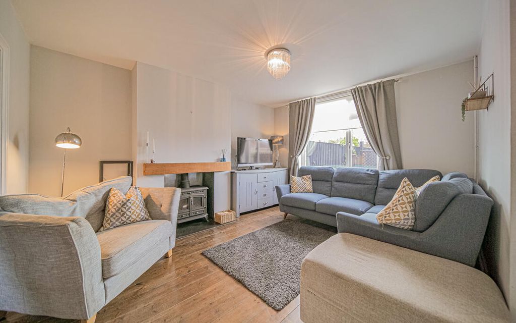 Property photo 2 of 16 P1065236.Jpg