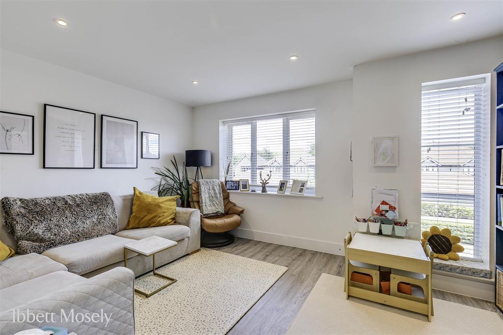 Property photo 2 of 13 12.Jpg