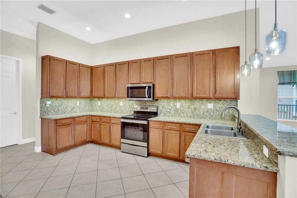 Property photo 3 of 29 <Alttext/>