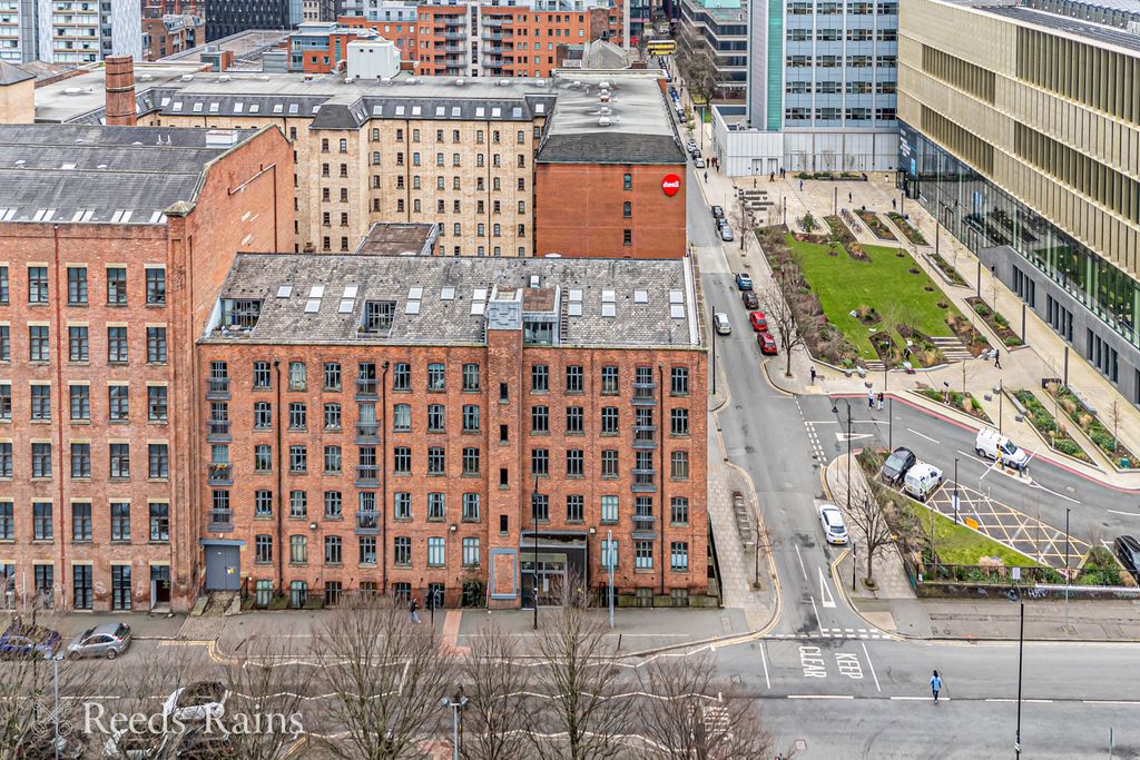 Property photo 1 of 27 Drone