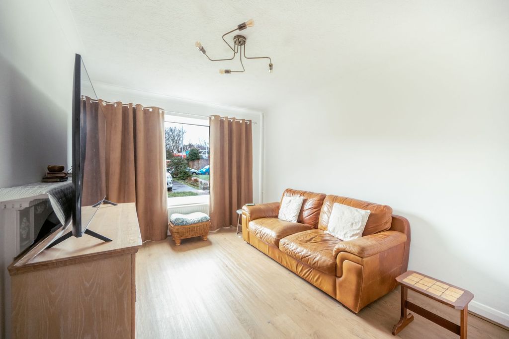 Property photo 2 of 15