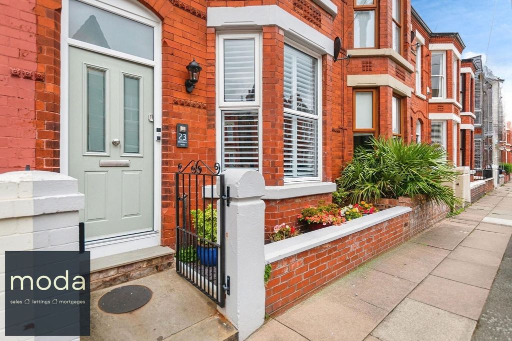 Property photo 1 of 39