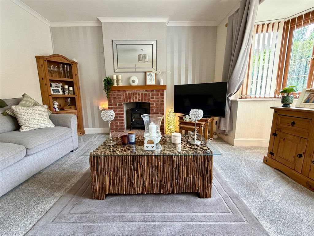 Additional image 4 of 4 bed bungalow for salePriory Lodge Drive, Milford Haven, Pembrokeshire SA73