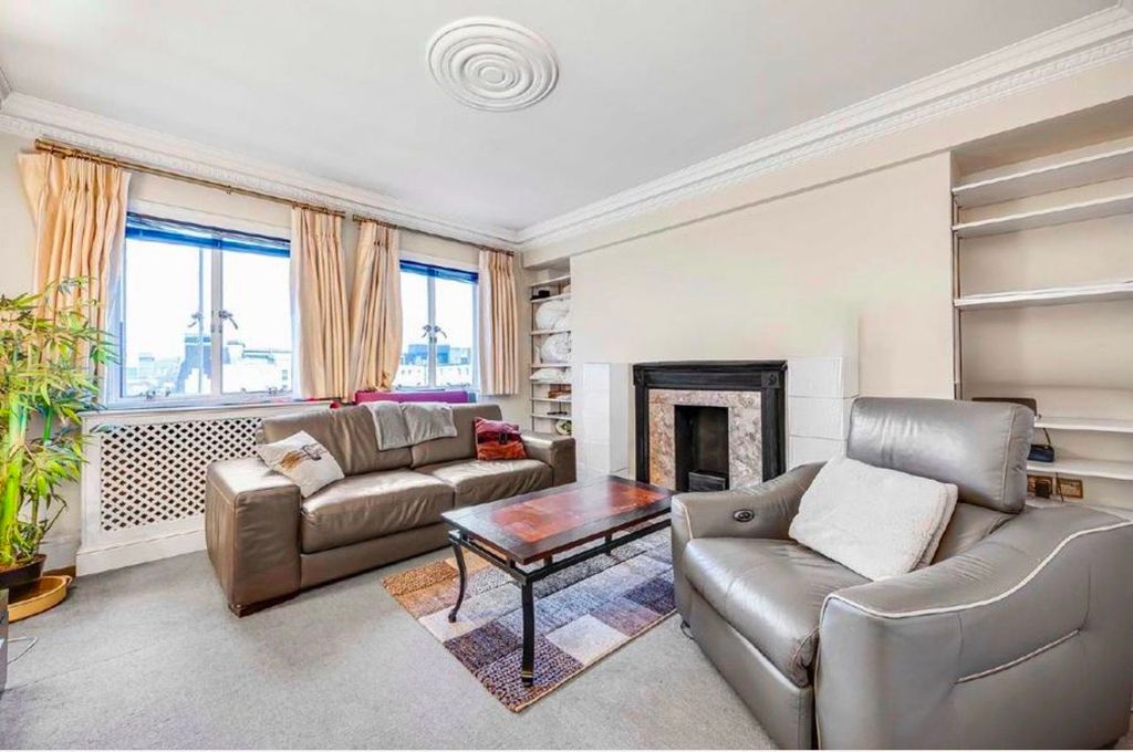 Property photo 3 of 5