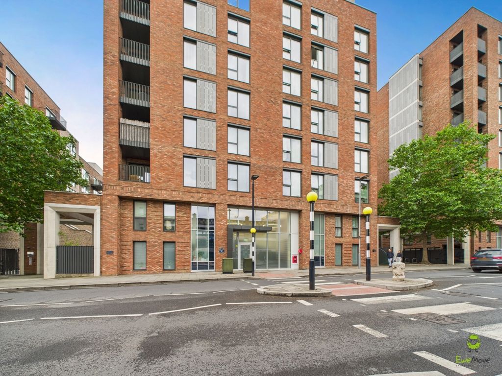 Property photo 1 of 12 Presented By Kevin At Ewemove Bexleyheath And Dart