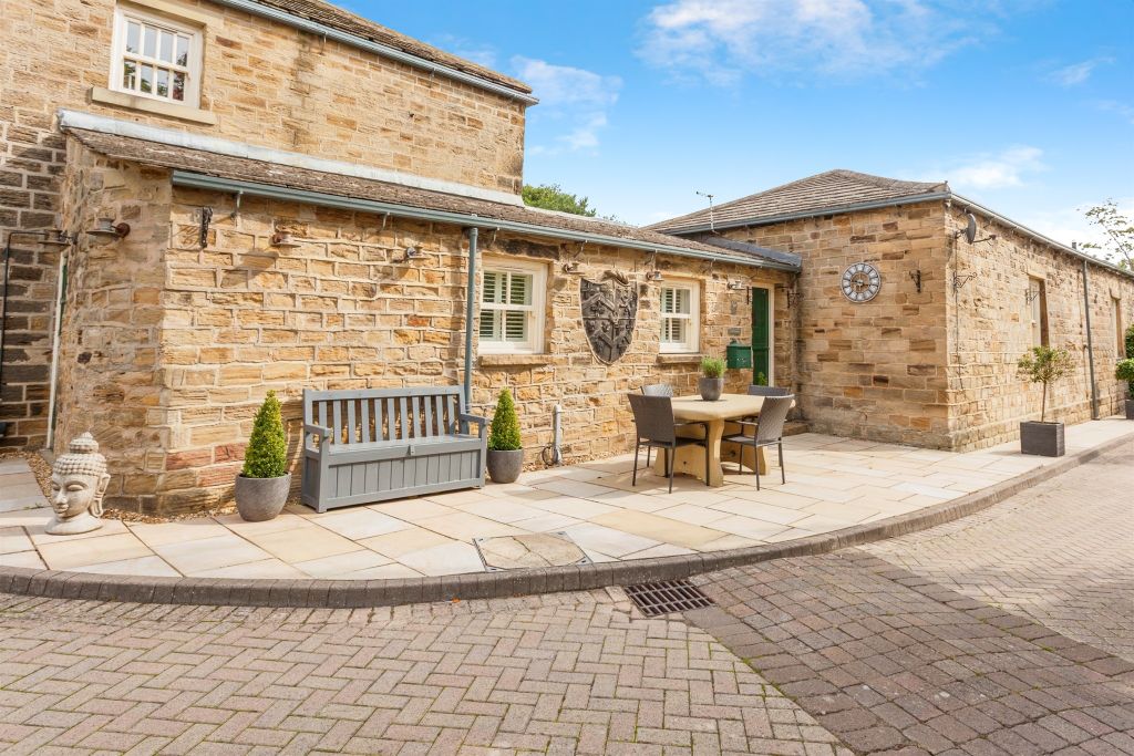 Property photo 3 of 20