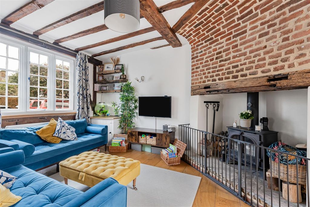 Property photo 3 of 32 32_73764.Jpg