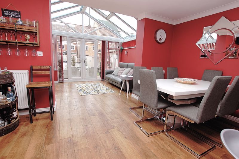 Property photo 3 of 21 Kitchen/ Diner/ Conservatory