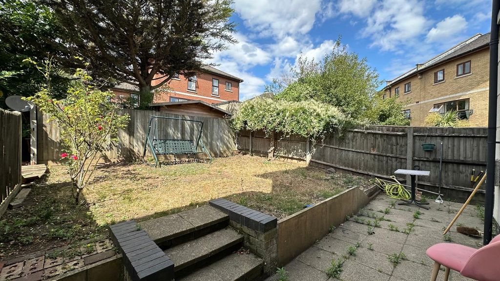 Property photo 2 of 15