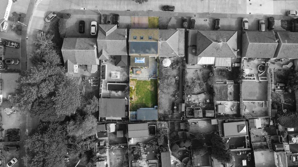 Property photo 3 of 43 5593842