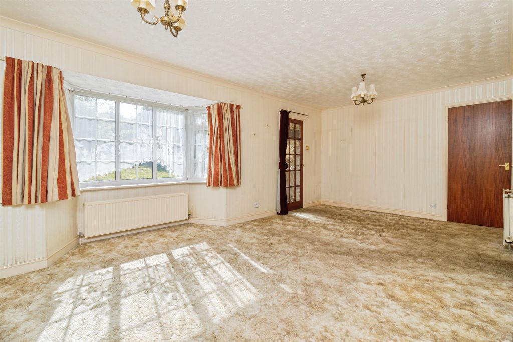 Property photo 3 of 19