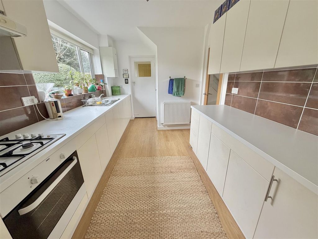 Property photo 3 of 34 Image 3