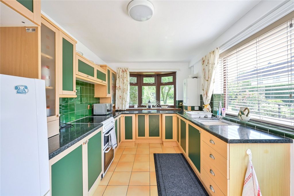 Property photo 3 of 29 Picture No. 11