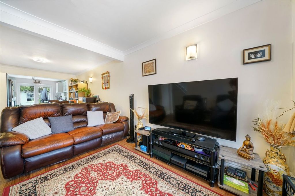 Property photo 3 of 23