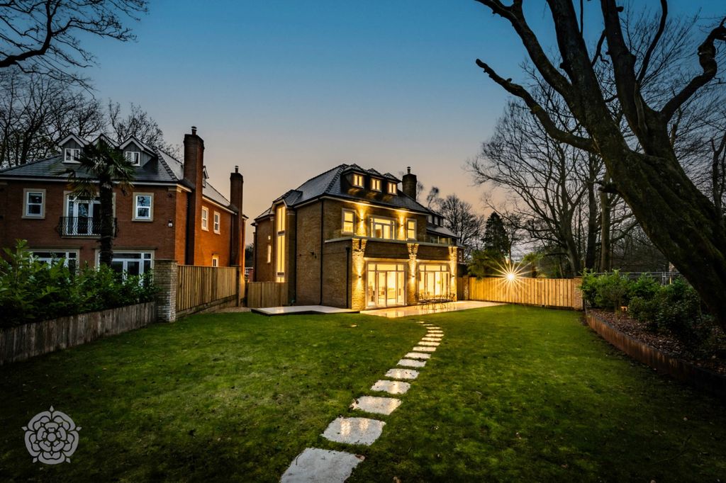Additional image 39 of 6 bed detached house for saleChorley New Road, Bolton BL1