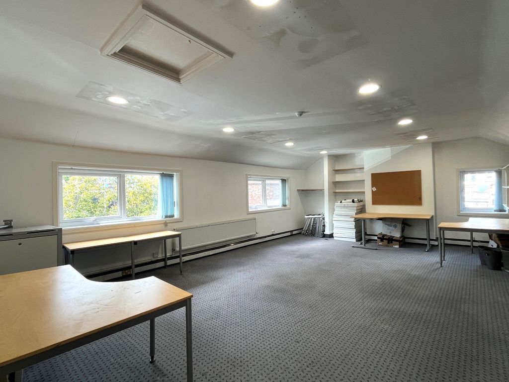 Property photo 3 of 9 Photo 3