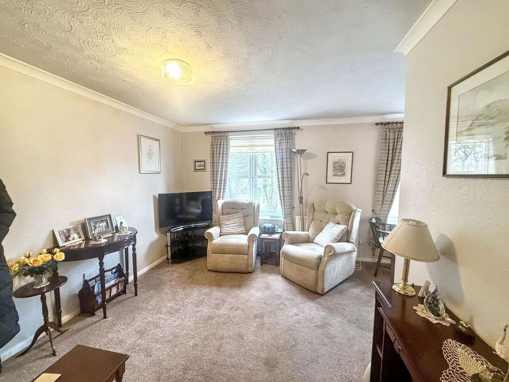 Property photo 3 of 7