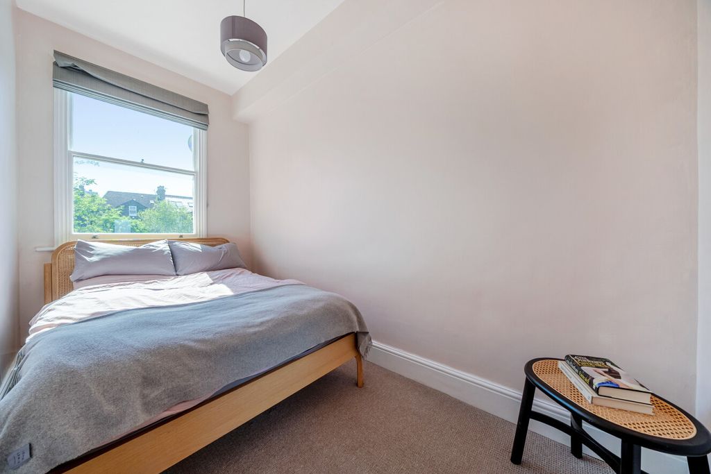Property photo 2 of 17 1449656-1-69E9Fae...