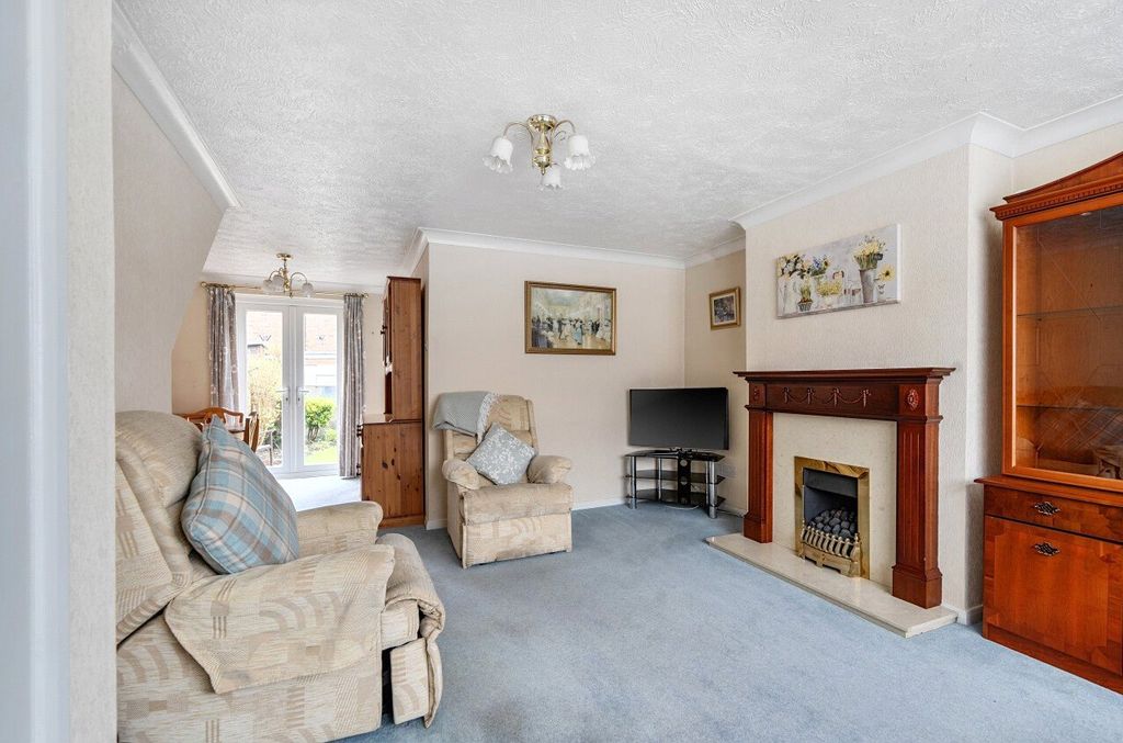 Property photo 3 of 11 Picture No. 28