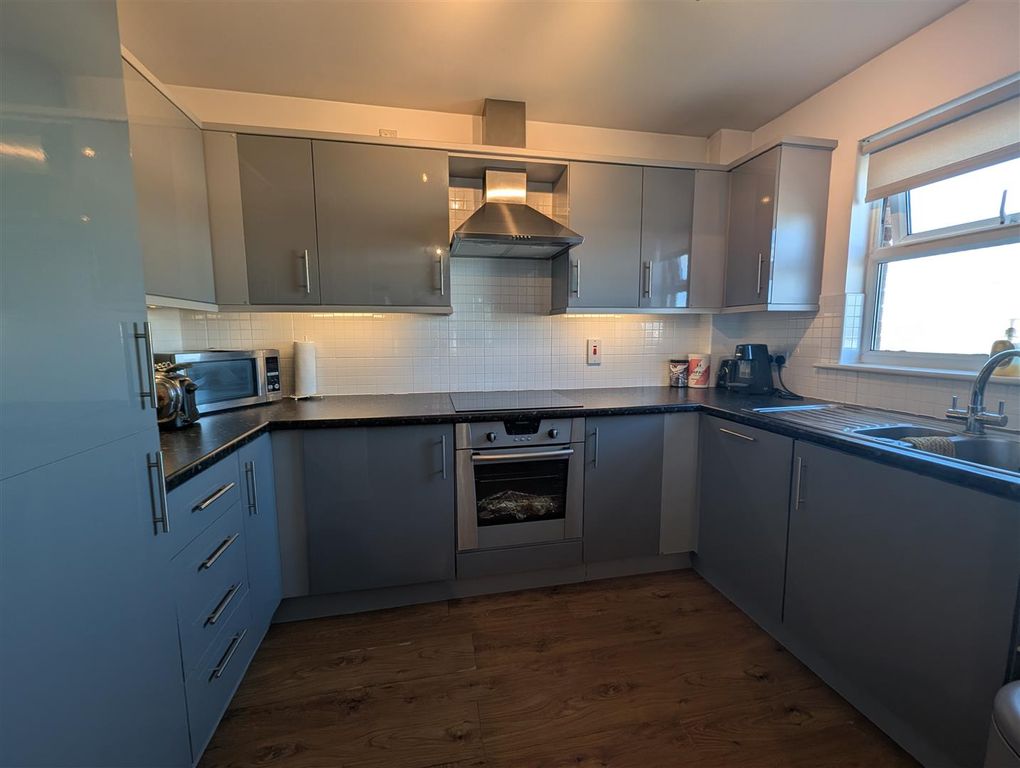 Property photo 3 of 9 Lounge/Kitchen/Diner