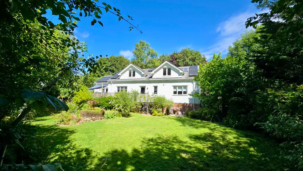 Property photo 1 of 14 Rear E