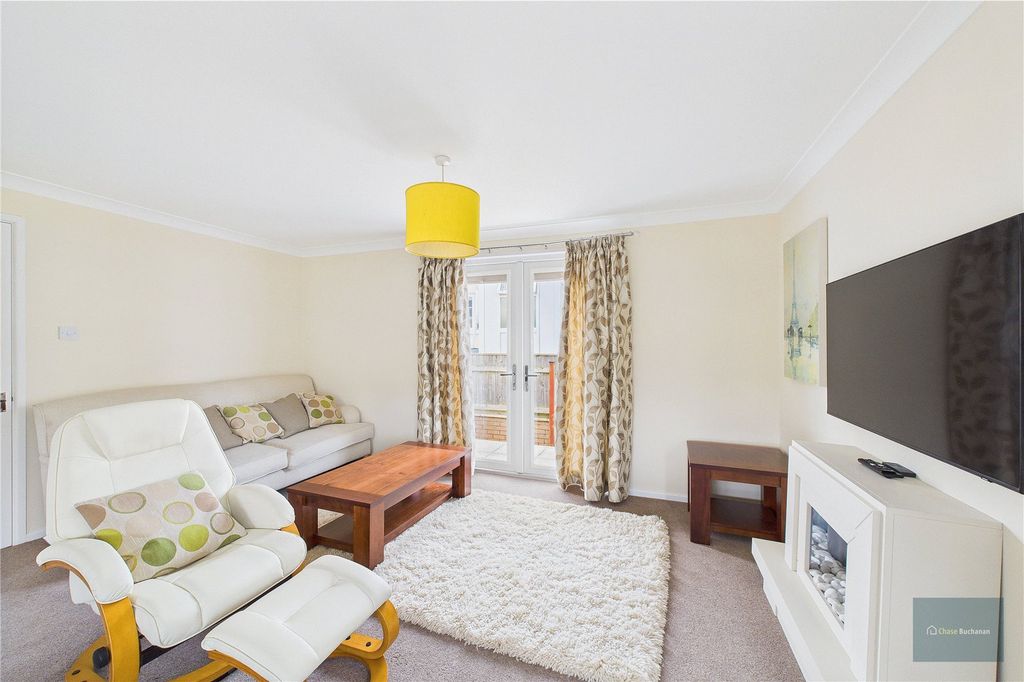 Property photo 3 of 12 Picture No. 02