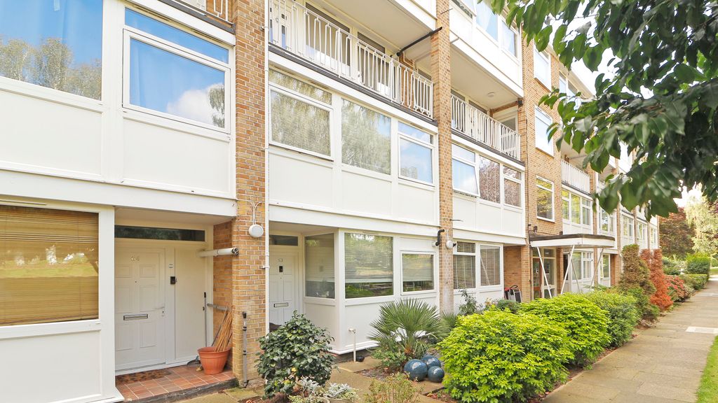 Property photo 1 of 18
