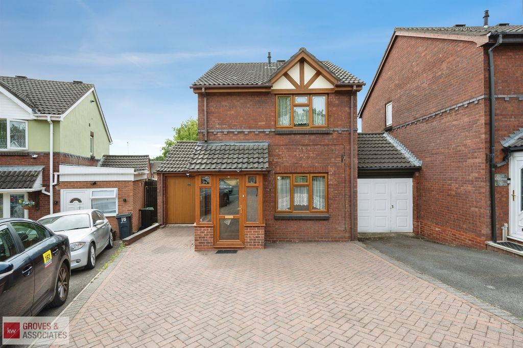 Property photo 1 of 16