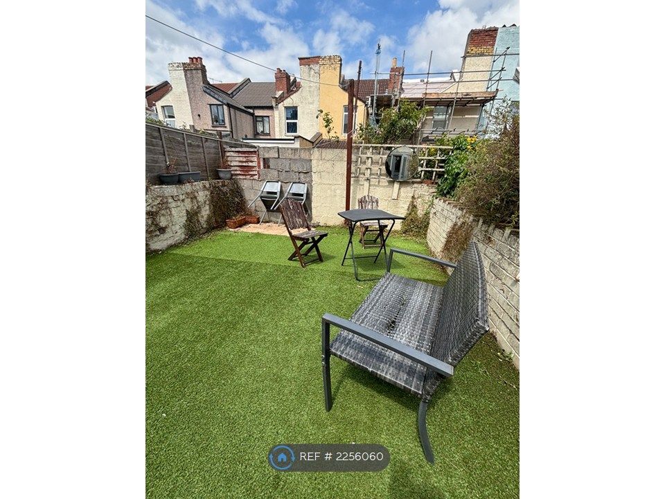 Property photo 2 of 14