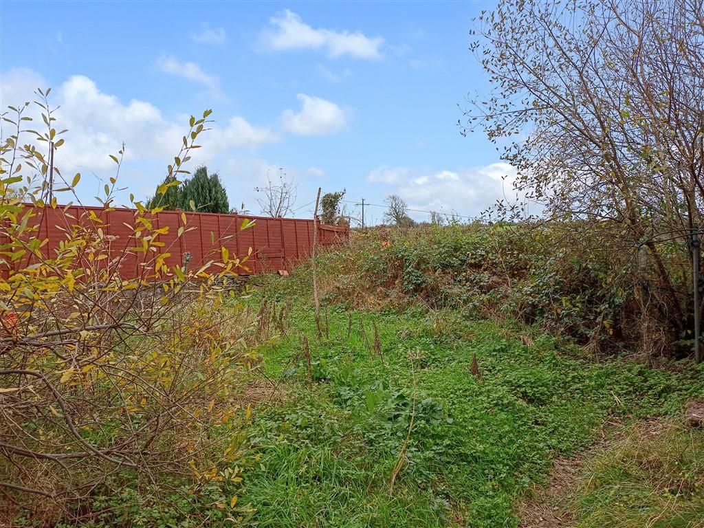 Property photo 2 of 41 Rear Gardens