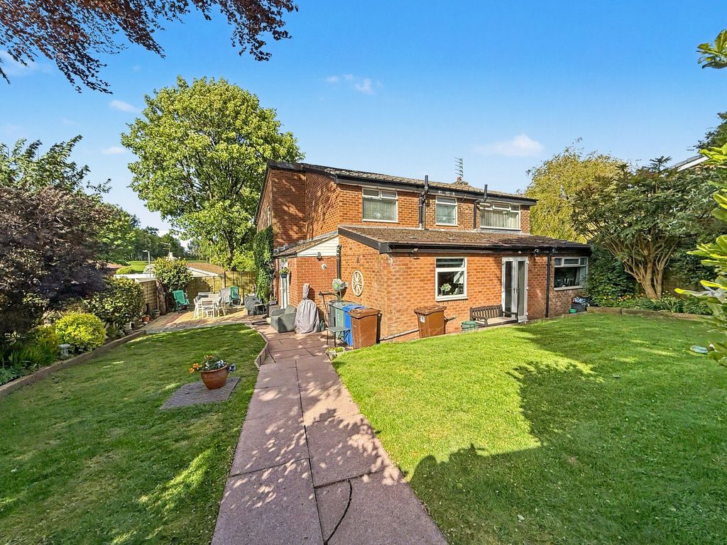 Property photo 3 of 42