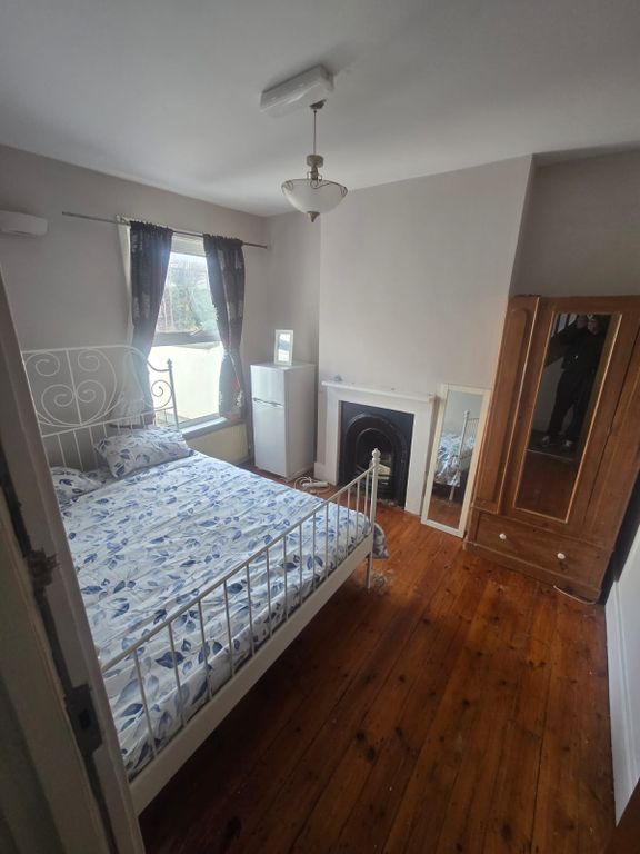 Property photo 3 of 4