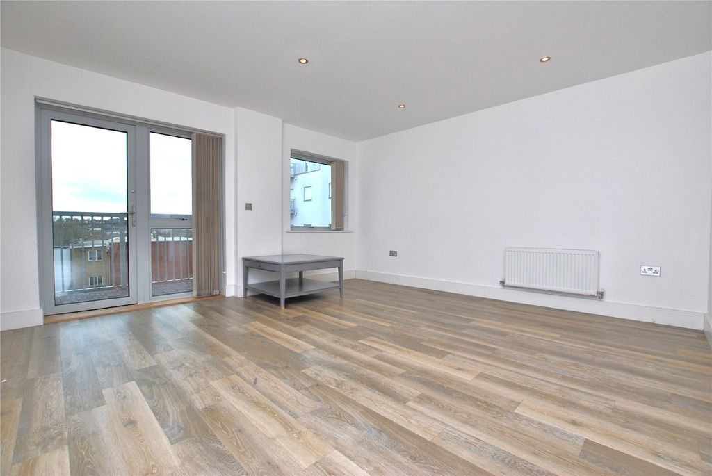 Property photo 3 of 11 Picture No. 05
